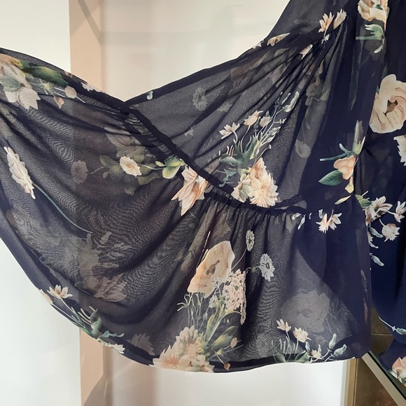 Floral Off The Shoulder Blouse - Picture 2 of 2